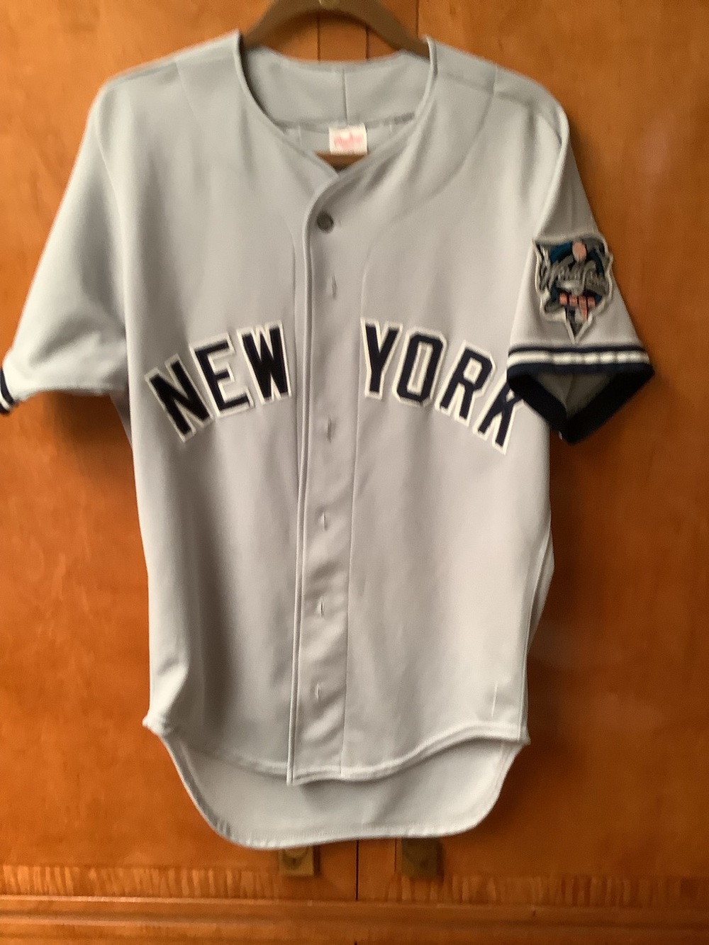 Rawlings New York Baseball Jersey, 2000 World Series, light gray, navy trim. 881